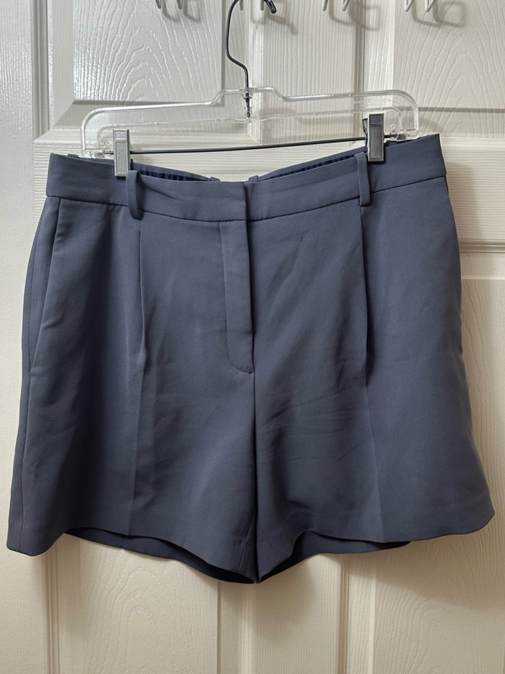 Babaton Pleated Mini Short Size 12